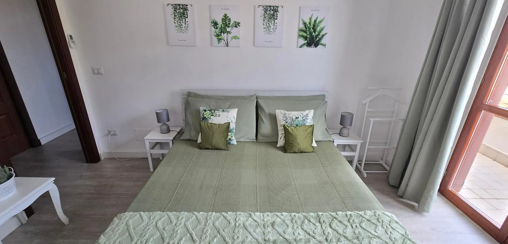 Casa Rosy - Stanza Privata Con Bagno Esclusivo E Parcheggio Gratuito contacts